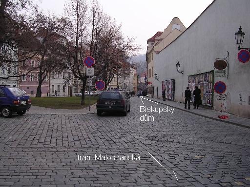 Way to Biskupsky dum hotel: square at southern crossing of U Luzickeho seminare and Cihelna Streets