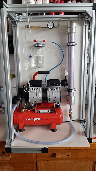 Pic. 2: Demo version of the oxygenerator HFM (with a commonly available compressor)