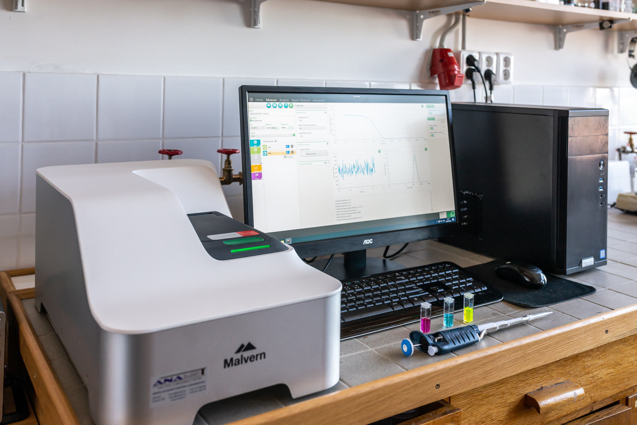 Dynamic light scattering Zetasizer Ultra (Malvern)