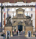 Hradcanske namesti