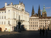 Hradcanske namesti